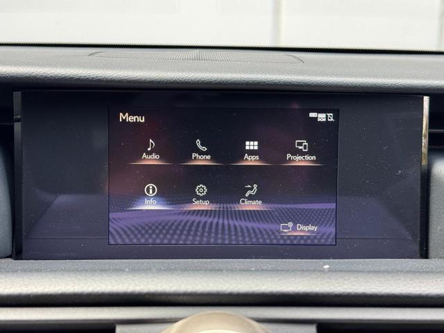 Photo of 2019 Eminent White Pearl Lexus RC 300