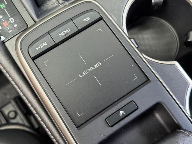 Photo of 2019 Eminent White Pearl Lexus RC 300