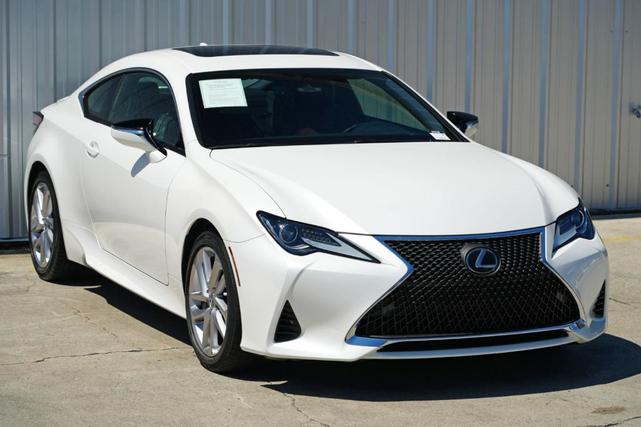 Photo of 2019 Eminent White Pearl Lexus RC 300