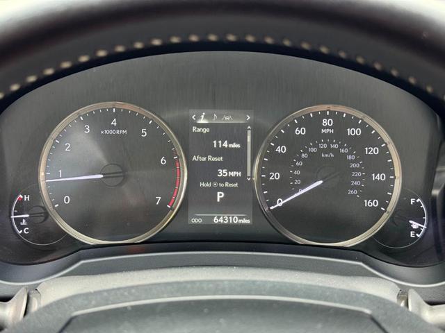 Photo of 2019 Eminent White Pearl Lexus RC 300