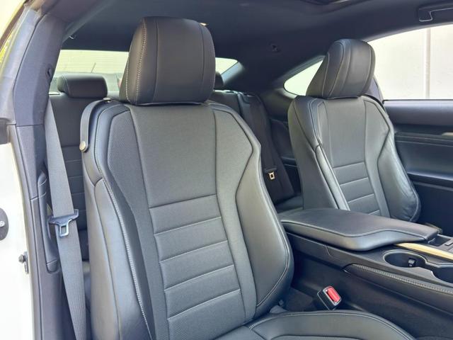 Photo of 2019 Eminent White Pearl Lexus RC 300