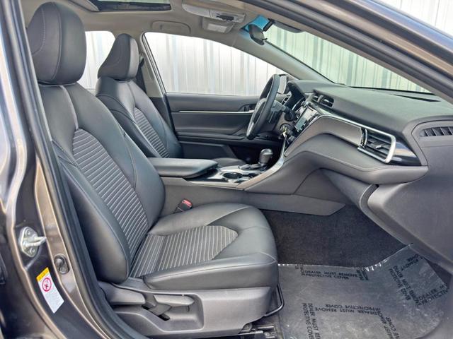 Photo of 2018 Predawn Gray Mica Toyota Camry