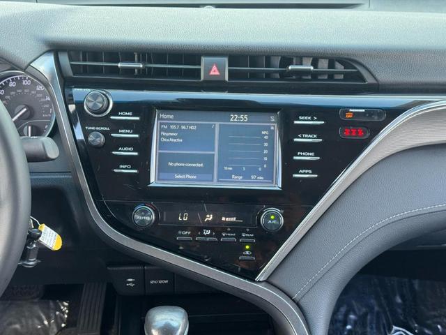 Photo of 2018 Predawn Gray Mica Toyota Camry