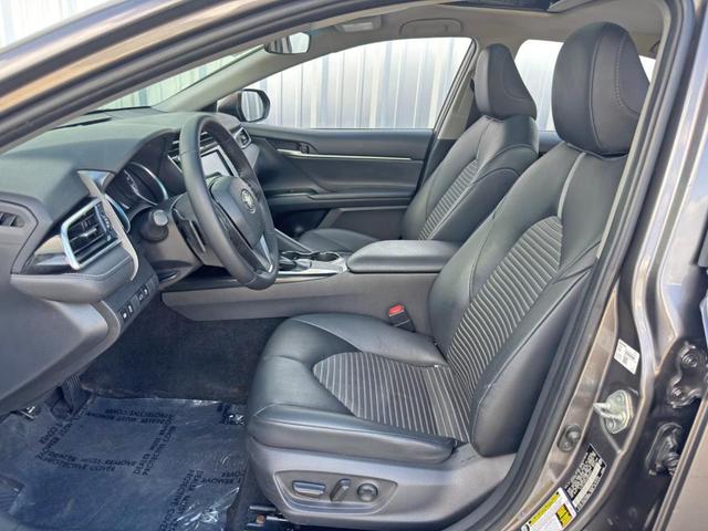 Photo of 2018 Predawn Gray Mica Toyota Camry