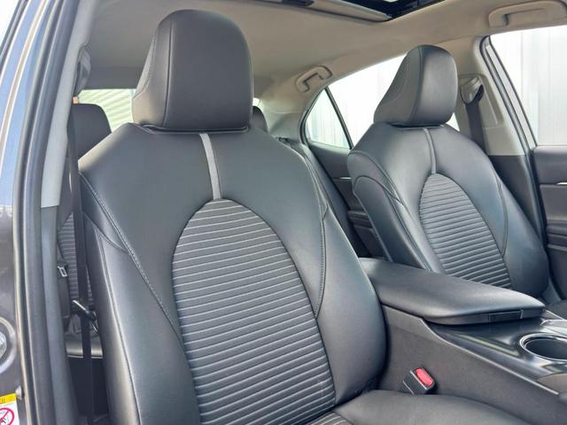 Photo of 2018 Predawn Gray Mica Toyota Camry