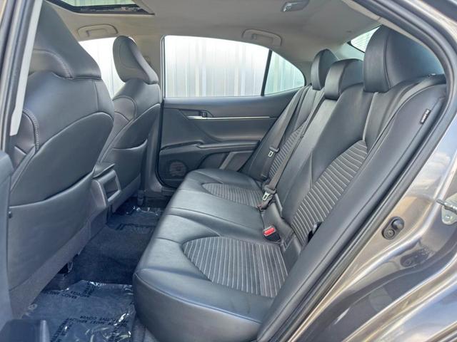 Photo of 2018 Predawn Gray Mica Toyota Camry