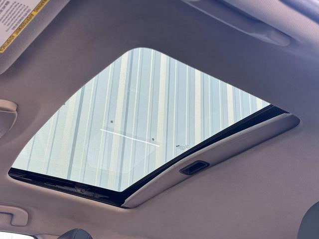 Photo of 2018 Predawn Gray Mica Toyota Camry