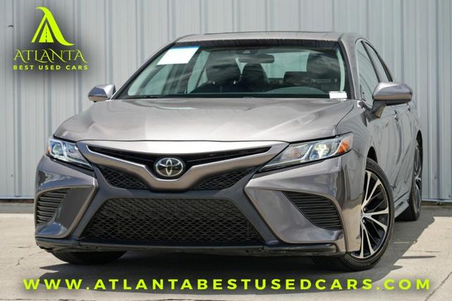 Photo of 2018 Predawn Gray Mica Toyota Camry