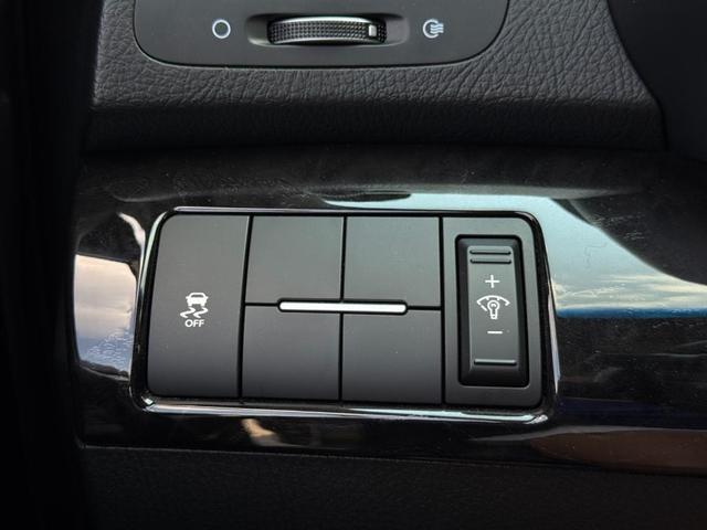 Photo of 2014 Bright Silver Kia Sorento