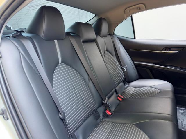 Photo of 2019 Celestial Silver Metallic Toyota Camry