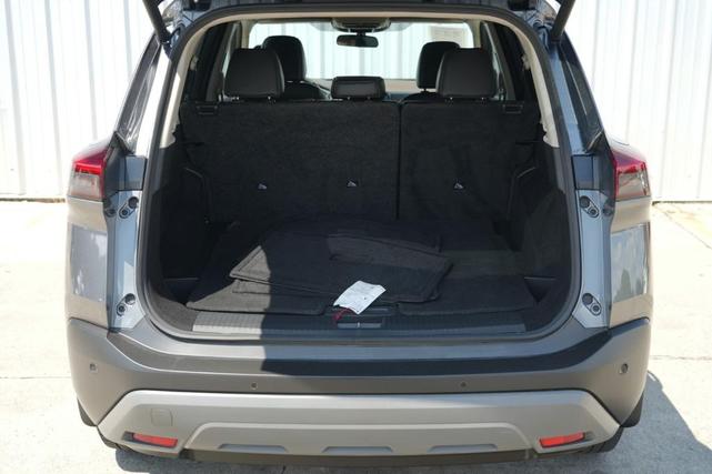 Photo of 2023 Gun Metallic Nissan Rogue