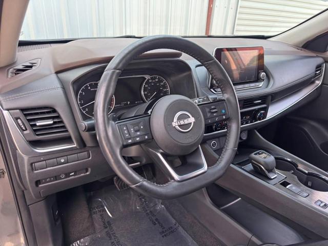 Photo of 2023 Gun Metallic Nissan Rogue