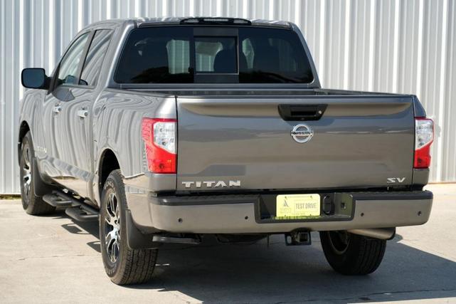 Photo of 2021 Gun Metallic Nissan Titan