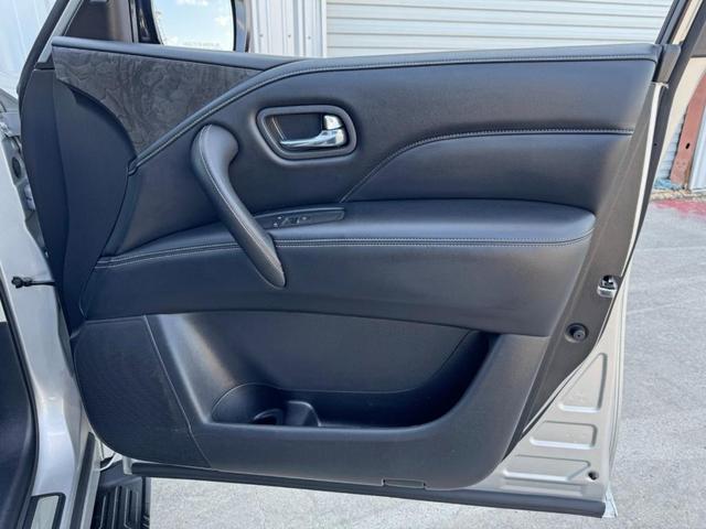 Photo of 2021 Liquid Platinum INFINITI QX80