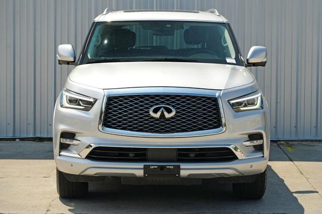 Photo of 2021 Liquid Platinum INFINITI QX80