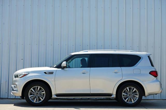 Photo of 2021 Liquid Platinum INFINITI QX80