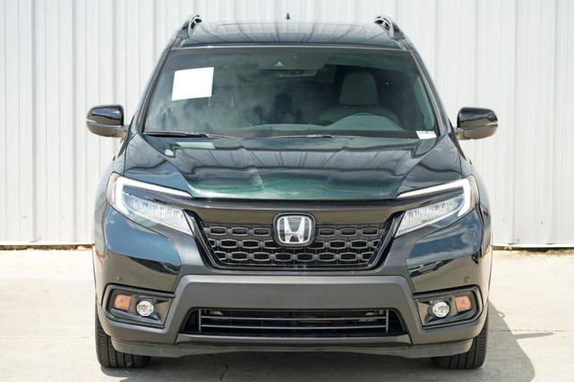 Photo of 2020 Black Forest Pearl Honda Passport