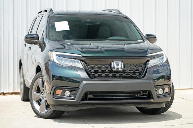 Photo of 2020 Black Forest Pearl Honda Passport