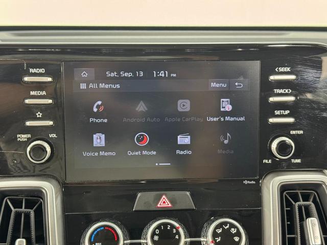 Photo of 2021 Glacial White Pearl Kia Sorento