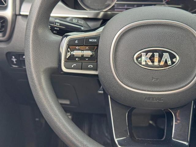 Photo of 2021 Glacial White Pearl Kia Sorento