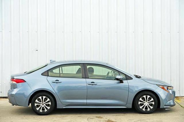 Photo of 2022 CELESTITE Toyota Corolla Hybrid