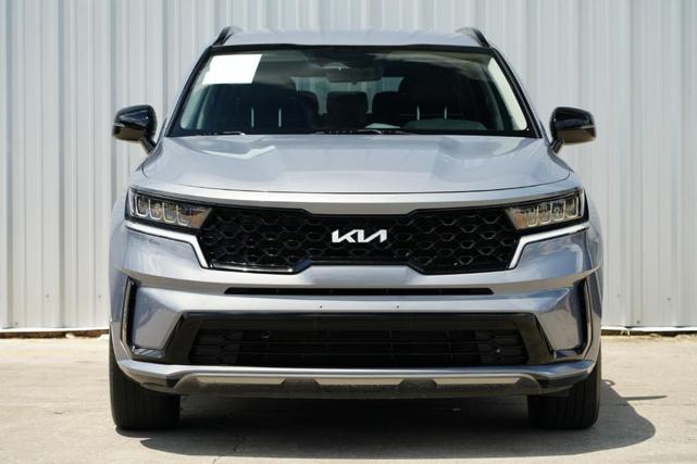 Photo of 2022 Everlasting Silver Kia Sorento
