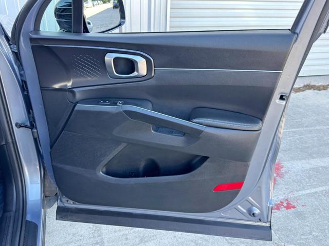Photo of 2022 Everlasting Silver Kia Sorento
