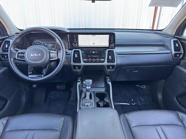Photo of 2022 Everlasting Silver Kia Sorento