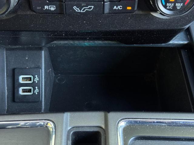 Photo of 2018 Oxford White Ford F-150
