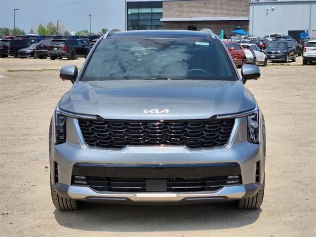 Photo of 2025 Steel Gray Kia Sorento Hybrid