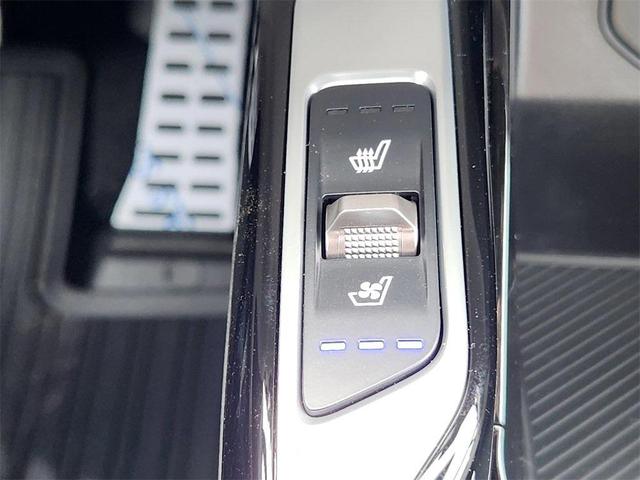 Photo of 2025 Steel Gray Kia Sorento Hybrid