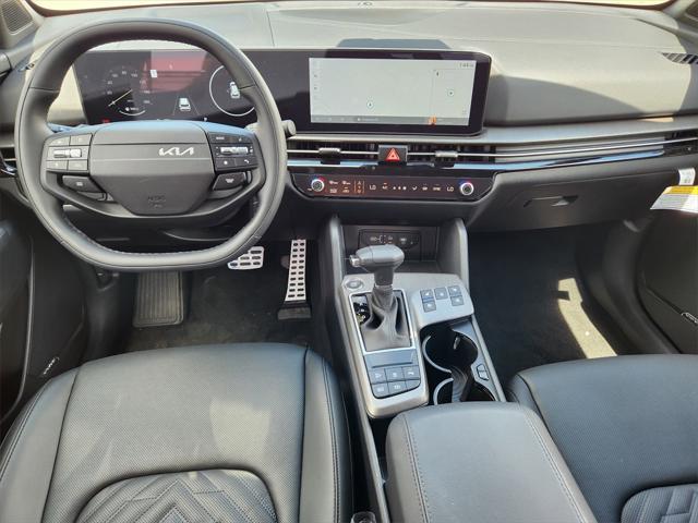 Photo of 2026 Wolf Gray/Black Roof Kia Sportage
