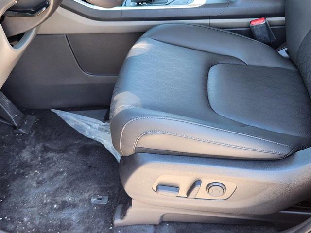 Photo of 2025 Aurora Black Pearl Kia Carnival