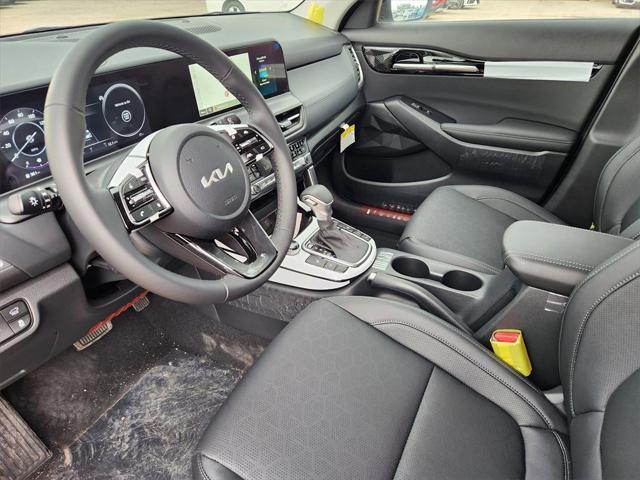 Photo of 2025 Fusion Black Kia Seltos
