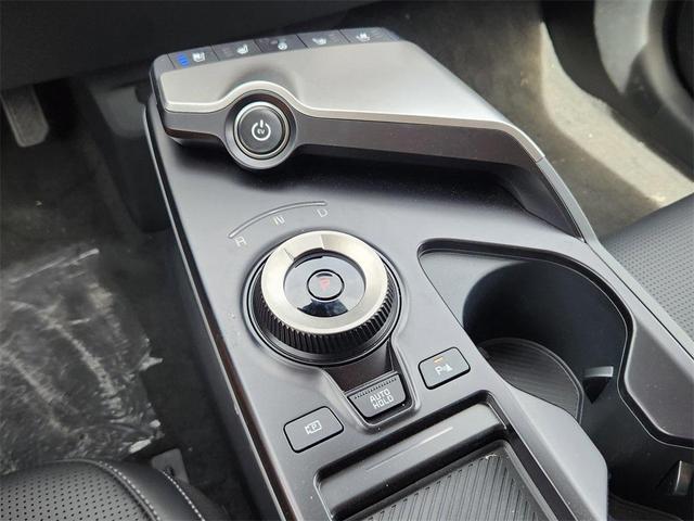 Photo of 2025 Glacier White Pearl Kia EV6
