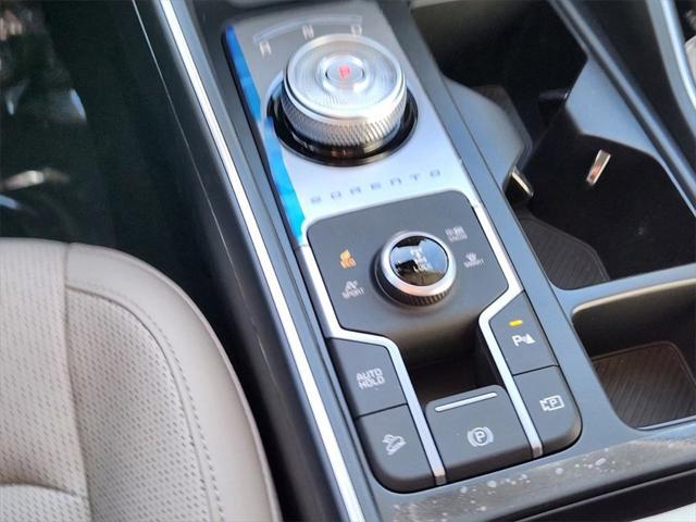 Photo of 2025 Volcanic Sand Kia Sorento Hybrid