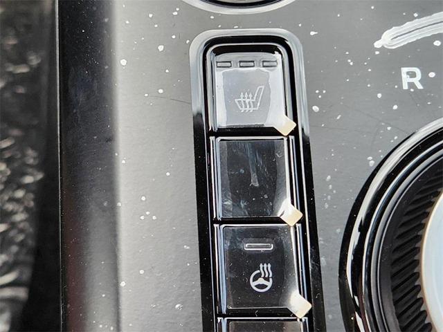 Photo of 2025 Aurora Black Pearl Kia Niro EV