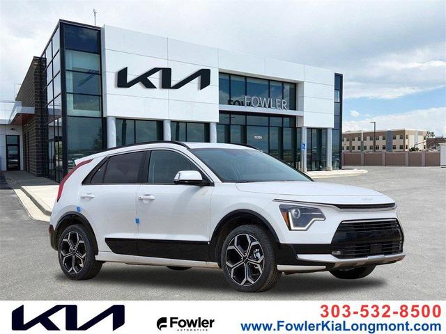 Photo of 2025 Snow White Pearl Kia Niro