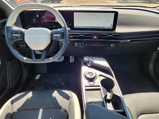 Photo of 2025 Nebular Blue Kia EV6