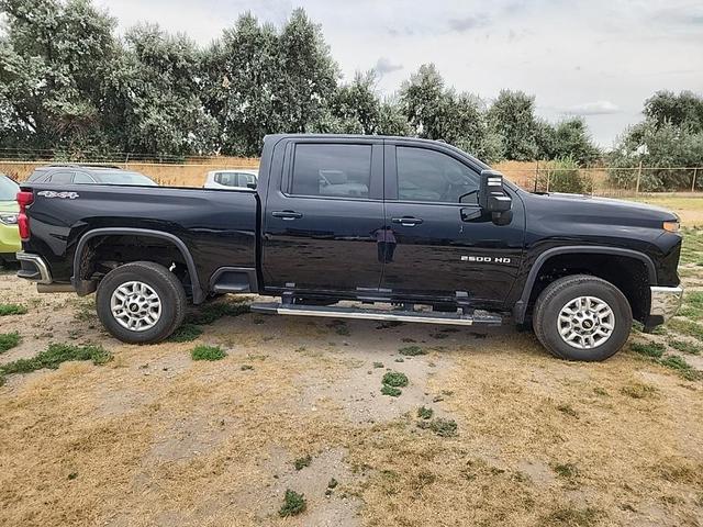 Photo of 2025 Black Chevrolet Silverado 2500