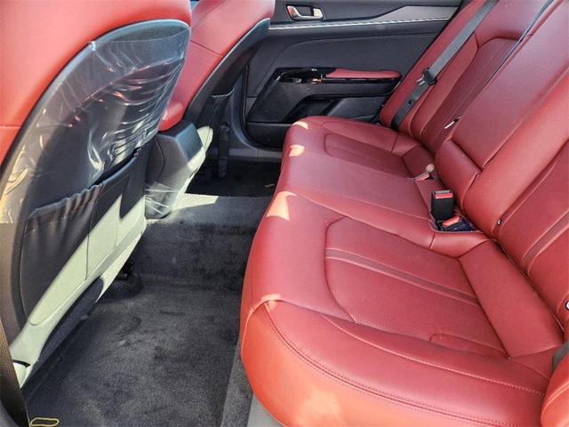 Photo of 2025 Wolf Gray Kia K5