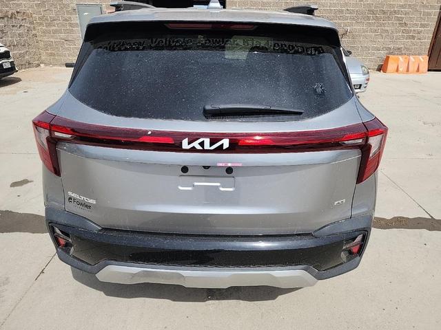Photo of 2024 Steel Gray Kia Seltos