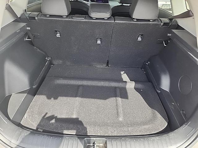 Photo of 2024 Steel Gray Kia Seltos