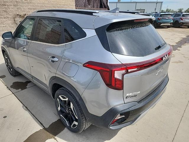 Photo of 2024 Steel Gray Kia Seltos