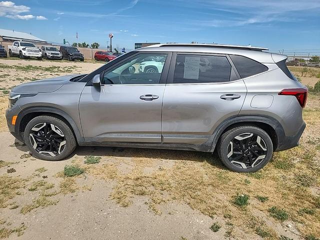 Photo of 2024 Steel Gray Kia Seltos
