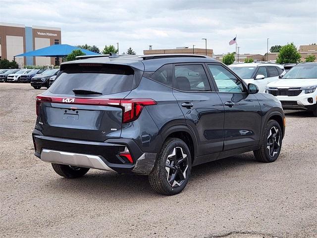 Photo of 2025 Gravity Gray Kia Seltos