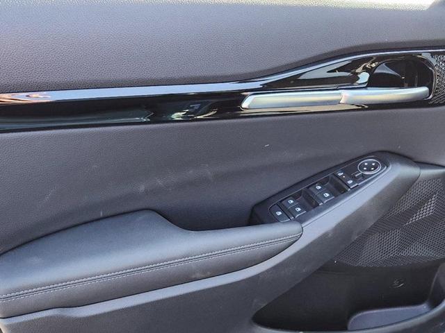 Photo of 2025 Gravity Gray Kia Seltos