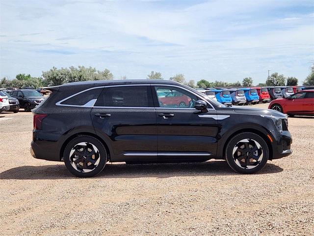 Photo of 2025 Aurora Black Pearl Kia Sorento Hybrid