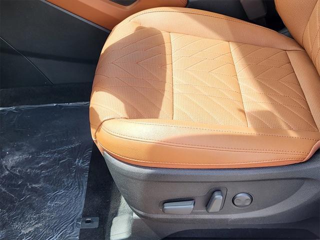 Photo of 2025 Jungle Green Kia Telluride