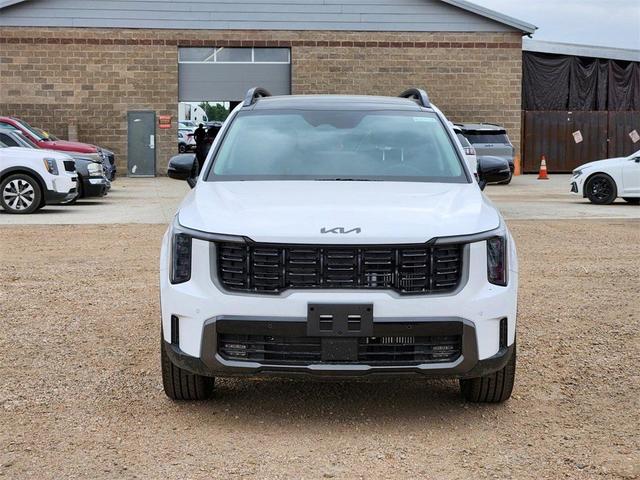 Photo of 2025 Glacial White Pearl Kia Sorento